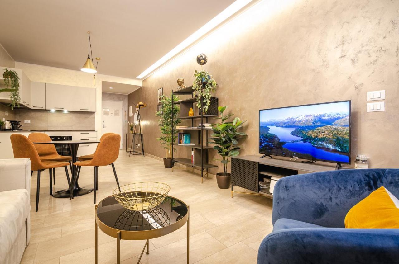 Goito Luxury Apartment, In The Historical Center Bolonha Exterior foto