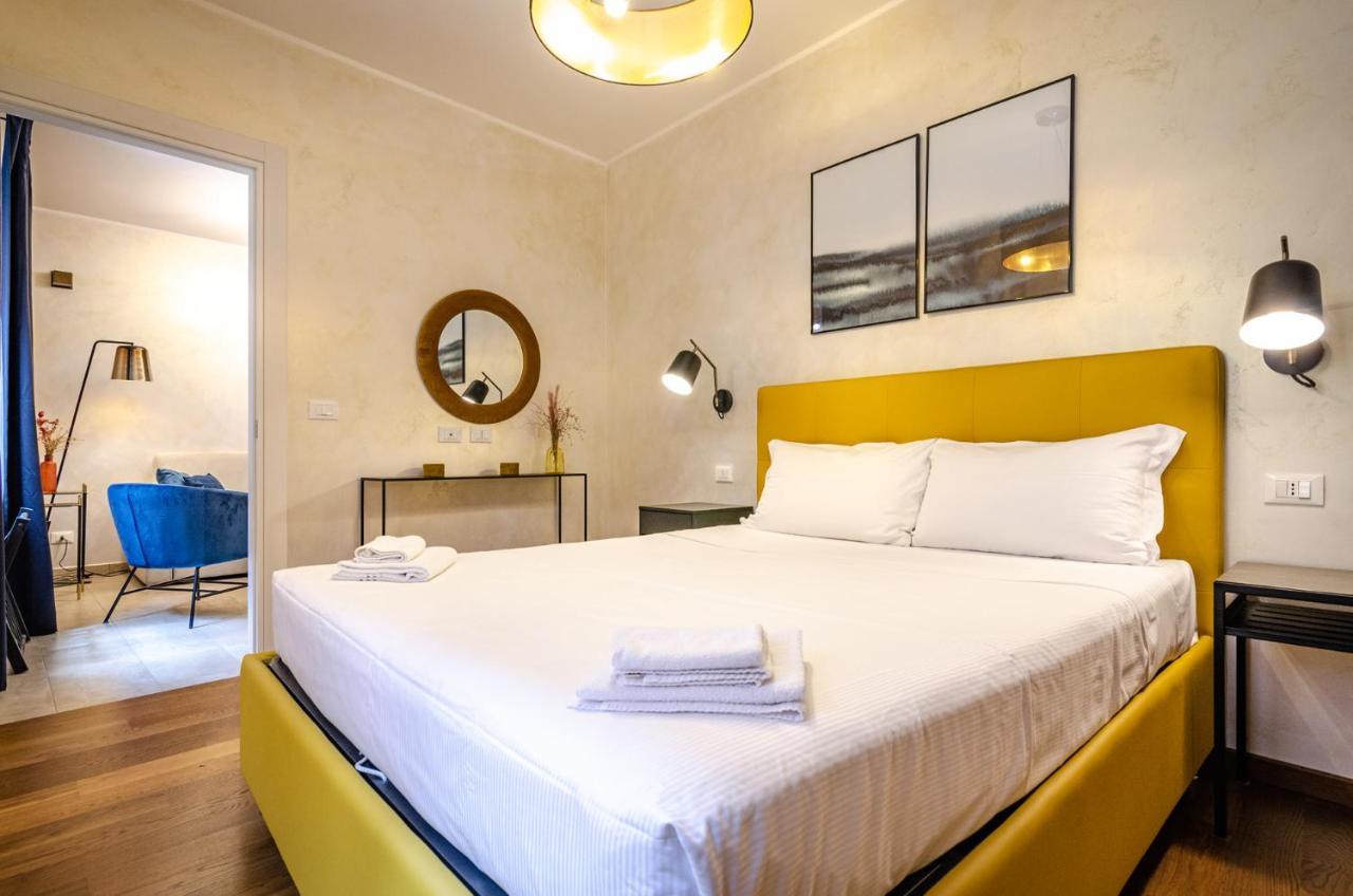Goito Luxury Apartment, In The Historical Center Bolonha Exterior foto