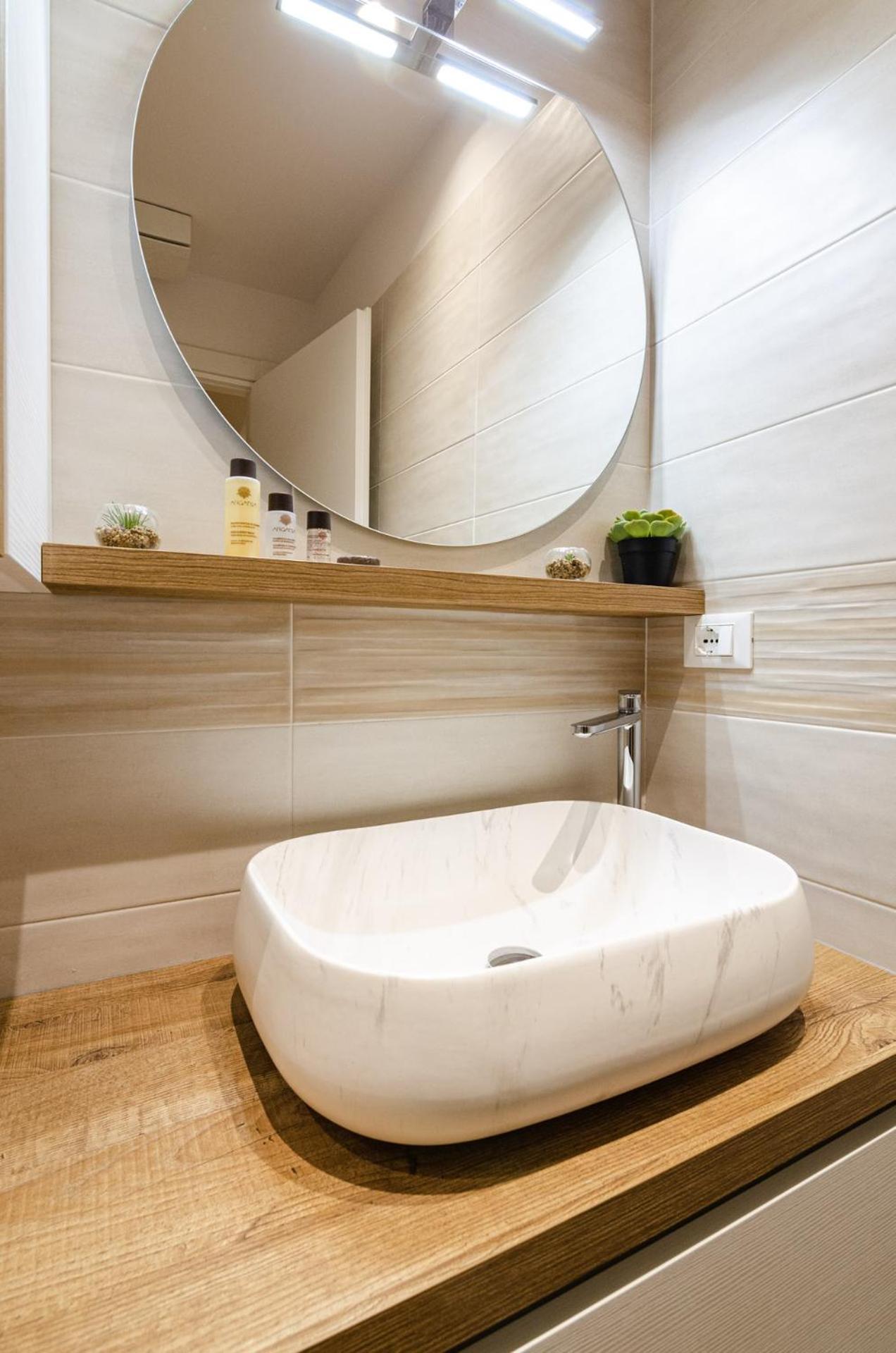 Goito Luxury Apartment, In The Historical Center Bolonha Exterior foto